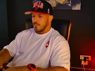 Private erick_angelo on Flirt4Free