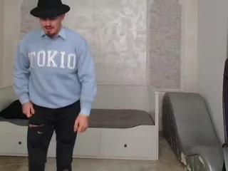 ervin_bloom on Flirt4Free 