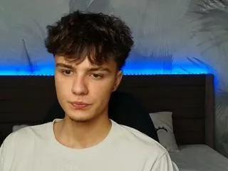 eryk_adams on Flirt4Free 