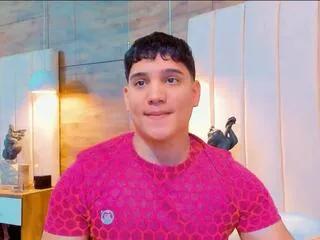 esteban_morenoo on Flirt4Free 
