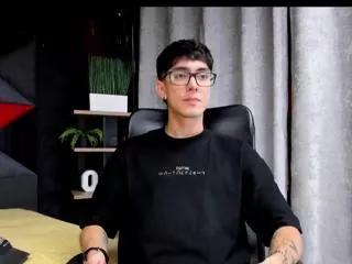 etham_wolf on Flirt4Free 