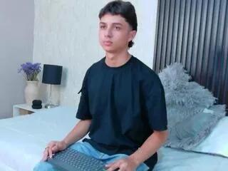 ethan_lowell on Flirt4Free 