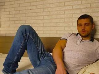 garett_perez on Flirt4Free