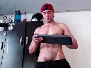 geanluca_fox on Flirt4Free 