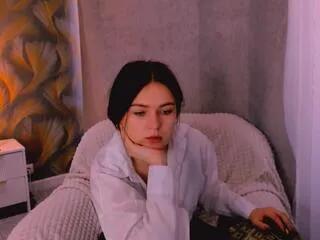 gloria_blooms on Flirt4Free