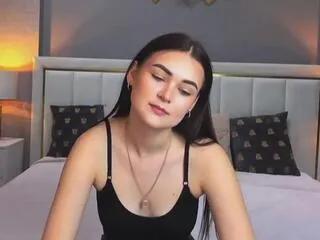 gloria_blooms on Flirt4Free