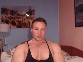 hunky_muscle on Flirt4Free 
