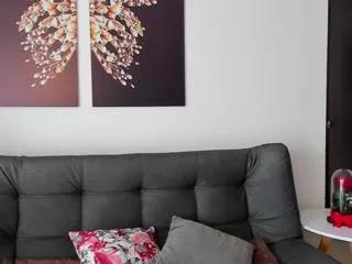 ivonne_lennox on Flirt4Free 