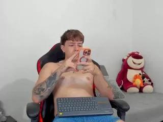james_coltt on Flirt4Free 