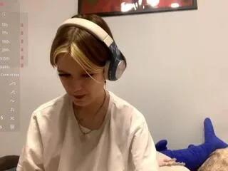 jeannette_helem on Flirt4Free