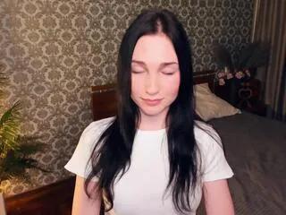 jeannine_baze on Flirt4Free