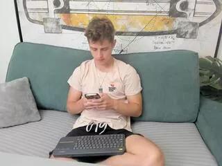 joey_porter on Flirt4Free 
