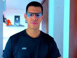 Offline johnny_walls on Flirt4Free