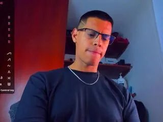 Offline johnny_walls on Flirt4Free