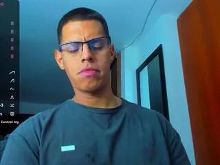 Offline johnny_walls on Flirt4Free