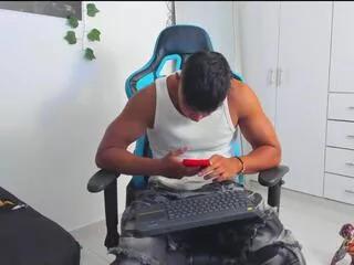 kevin_bray on Flirt4Free 