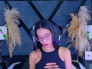 kylie_whitee on Flirt4Free 