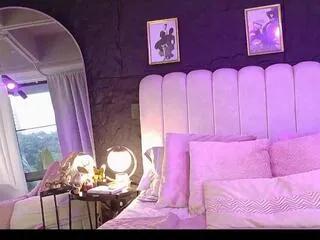 Offline lisa_belluci on Flirt4Free