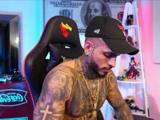 logan_hugh on Flirt4Free 