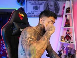 logan_hugh on Flirt4Free 