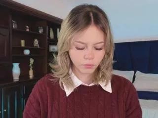 lola_berry on Flirt4Free 