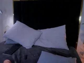 lotie_cox on Flirt4Free 