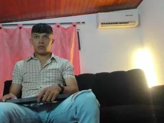 lucas_luxx on Flirt4Free 