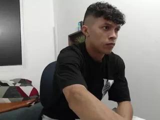lucas_luxx on Flirt4Free 
