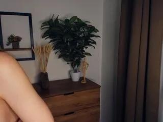 lucetta_elsey on Flirt4Free