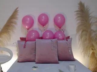 lucy_minds on Flirt4Free