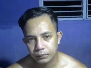 lyndon_f on Flirt4Free 
