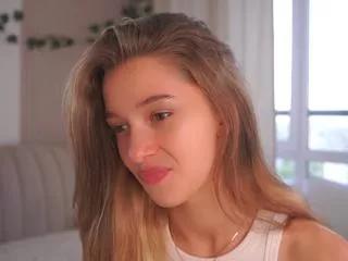 lynna_frere on Flirt4Free 