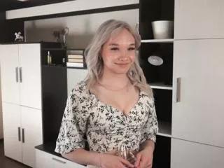 mae_doweyv on Flirt4Free 