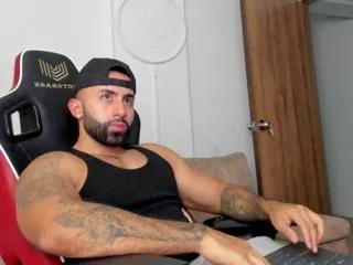 magnus_wolf on Flirt4Free 