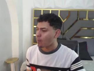 martin_ceballos on Flirt4Free 