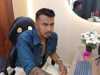 Offline master_maxx on Flirt4Free