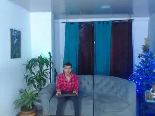 mathew_tommy on Flirt4Free
