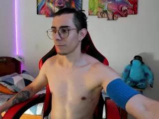 max_hunterr on Flirt4Free 