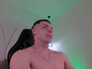 maxwell_dupont on Flirt4Free 