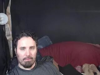 Freechat michael_madd on Flirt4Free