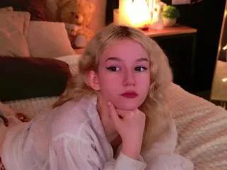 naomi_loys on Flirt4Free 