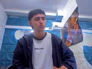 Offline nathan_maxime on Flirt4Free