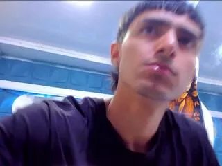 Offline nathan_maxime on Flirt4Free