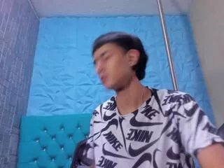 Offline nathan_maxime on Flirt4Free