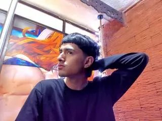 Offline nathan_maxime on Flirt4Free