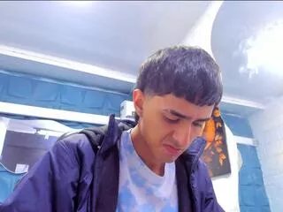 Offline nathan_maxime on Flirt4Free