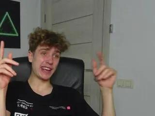 nathan_rusu on Flirt4Free