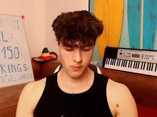 nikk_carville on Flirt4Free 