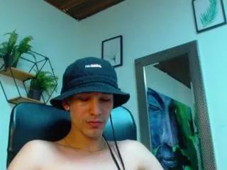 noah_brigth on Flirt4Free 