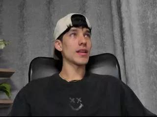 noah_brigth on Flirt4Free 